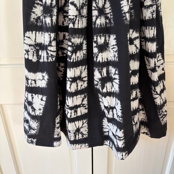 Ulla Johnson Akshara Dress Paragon Size 2 Tie Die Midi Dress Black White Smocked - Picture 5 of 16